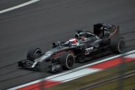 F1: Hamiltonnak nem tetszik az autója 39