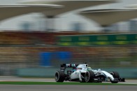 F1: Hamiltonnak nem tetszik az autója 42
