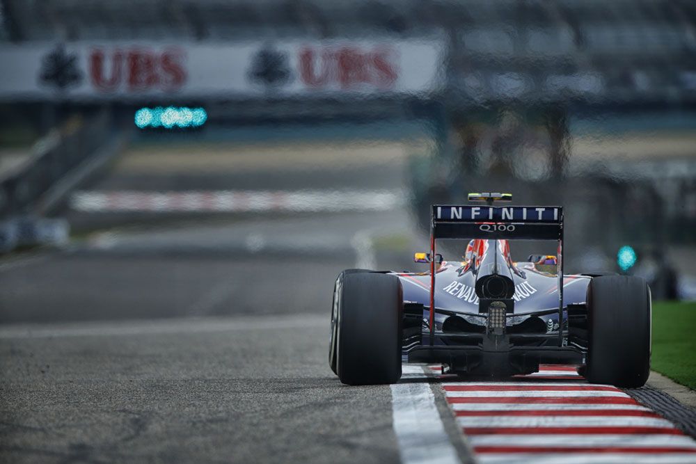 F1: Ricciardo az élen az esőben 17