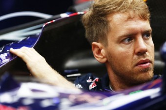 Vettel: A Mercedes még nem húzott bele