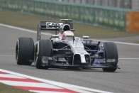 F1: Hamiltonnak nem tetszik az autója 59