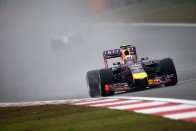 F1: Räikkönen a sebességváltó miatt szenvedett 32