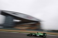 F1: A fékek babráltak ki Rosberggel 33