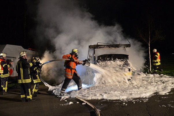 Kiégett a kuplerájbusz, a prosti megúszta 8