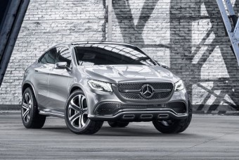 A Mercedes is terepkupét épít