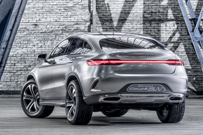 A Mercedes is terepkupét épít 7