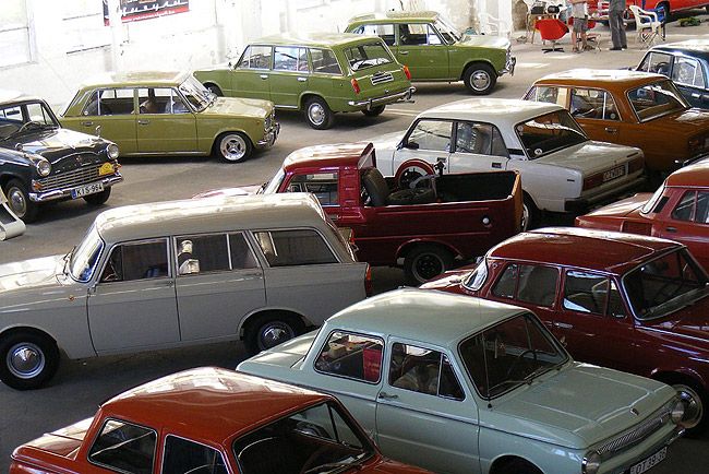 Retróautók parádéznak hétvégén Csepelen