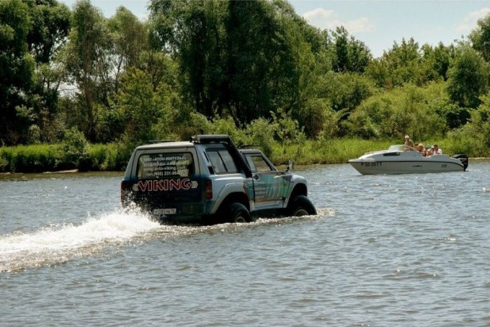 Kétéltű szörnyeteg, Niva motorral 9