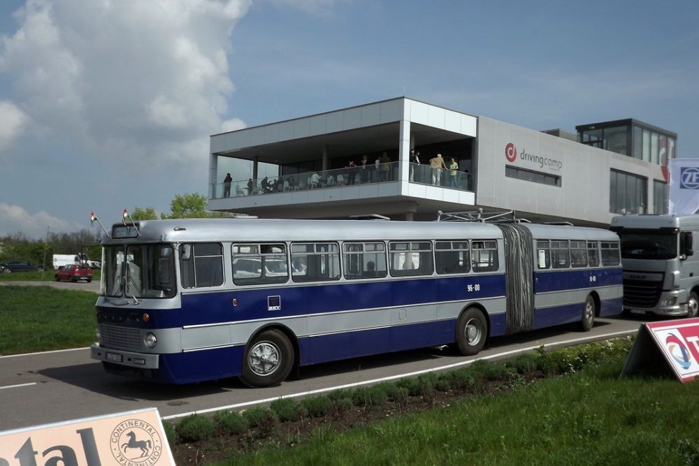 Az Ikarus 180-as hosszú ideje a hazai buszkiállítások egyik főszereplője