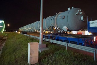 A nap képe: 50 méteres kamion az M0-son