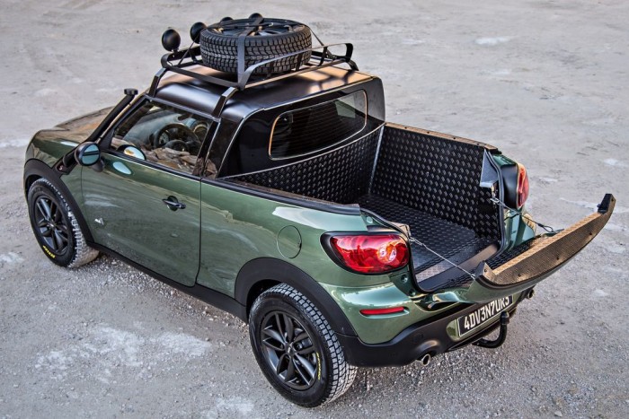 Dögös pick-up csajos divatautóból 6 | Vezess Dögös pick-up csajos divatautóból 6