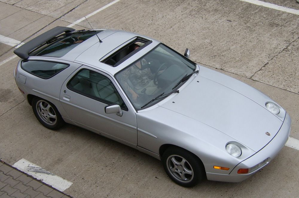 Porsche 928 (1978-1995) Kép: wikipedia