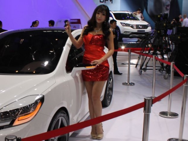 A Pekingi Autószalon legszebb virágszálai 6 | Vezess A Pekingi Autószalon legszebb virágszálai 6