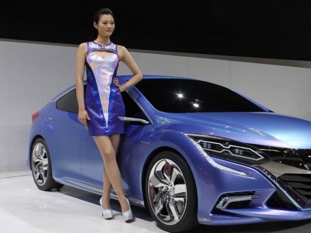 A Pekingi Autószalon legszebb virágszálai 10 | Vezess A Pekingi Autószalon legszebb virágszálai 10