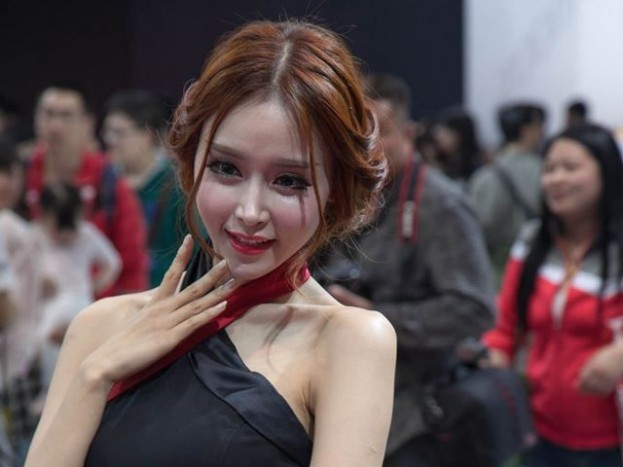 A Pekingi Autószalon legszebb virágszálai 15 | Vezess A Pekingi Autószalon legszebb virágszálai 15