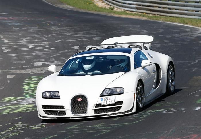 Torzszülött a Bugatti Veyron utódja 10