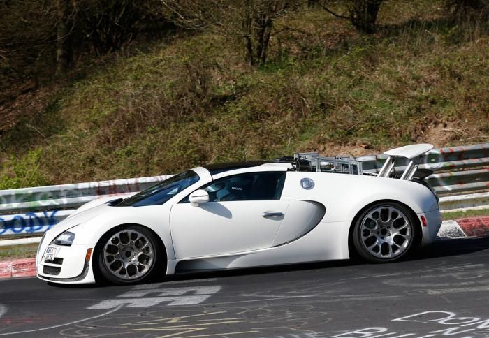 Torzszülött a Bugatti Veyron utódja 4