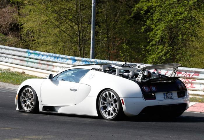 Torzszülött a Bugatti Veyron utódja 6