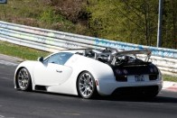 Torzszülött a Bugatti Veyron utódja 16