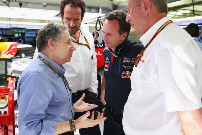 F1: Vicc a csapatok terve! 4 | Vezess F1: Vicc a csapatok terve! 4