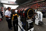 F1: Felemás gumikkal próbálkozna a Pirelli 7