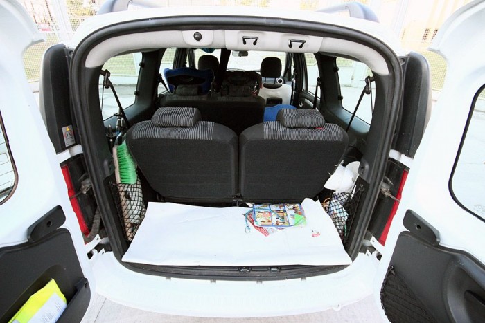 A te autód is túlélne négy gyereket? 11 | Vezess Kell ide egy tetőbox, ha nagyobb pakkal és sok gyerekkel indul útra az ember