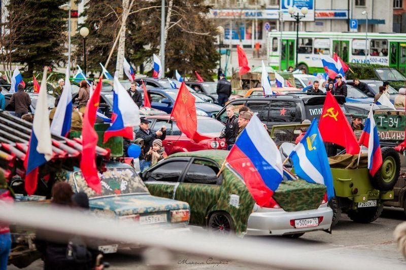 Az oroszok tankot építenek az autókból! 24