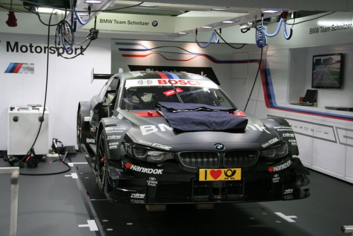 A BMW-nél volt idén már M4-esnek hívják a versenyautót, az új utcai modellt promótálván ezzel