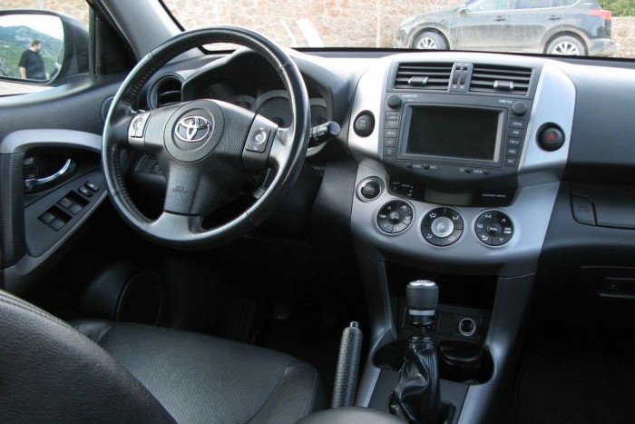 Ma kínálnak sokkal többet a mai autók sem. Már van nagy navigációs kijelző 