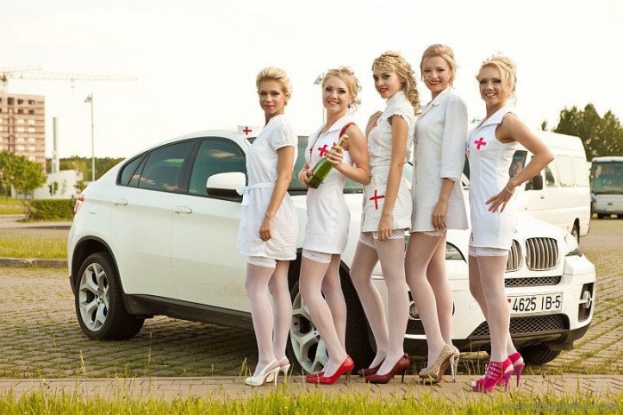 BMW-imádó dögös csajok 13 BMW-imádó dögös csajok 13