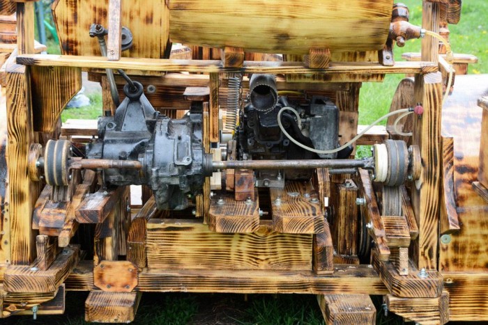 A nap képe: fából épített chopper Tiszaörsön 4 | Vezess A nap képe: fából épített chopper Tiszaörsön 4