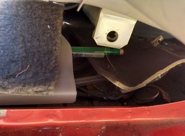 14 év elvesztett dolgai az ülés alatt 7