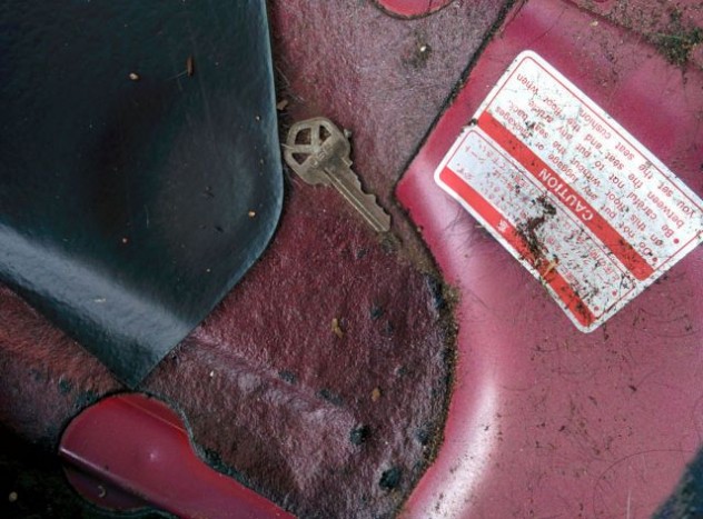 14 év elvesztett dolgai az ülés alatt 10