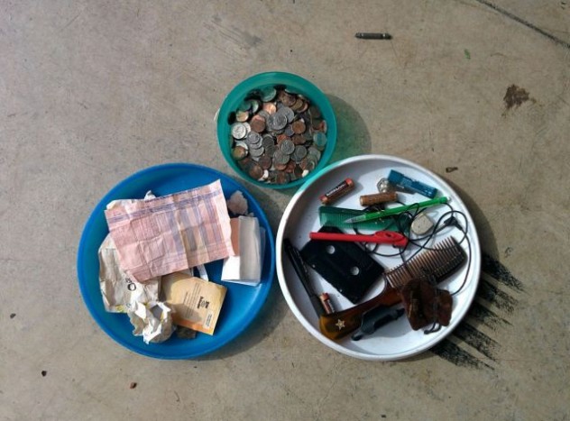 14 év elvesztett dolgai az ülés alatt 11