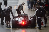 F1: A sereghajtóé az első tesztnap 27