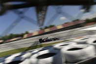 F1: A sereghajtóé az első tesztnap 38