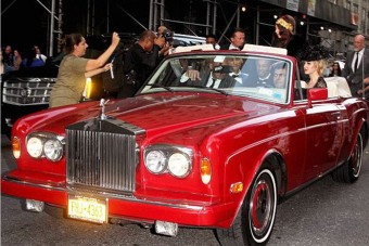 Elárverezik a világhírű énekesnő autóját