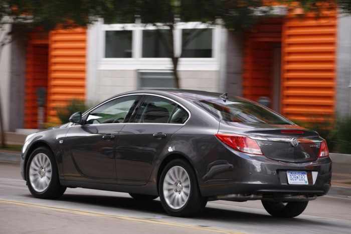 Melyik autó nem hagy cserben? 7 5. Buick, 112. A General Motors konszern két márkája is bekerült a legjobb tíz közé. A Buick több modellje is Opelek technikájára, helyesebben közös GM padlólemezekre épül