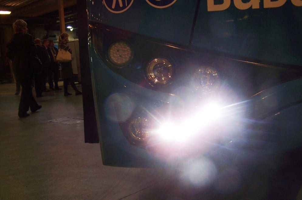A LED-es nappali menetfény vagány busszá varázsolja az Ikarus V127-et