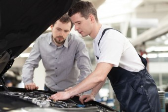 Sokakat váratlanul ér egy nagyobb szervízköltség (x)