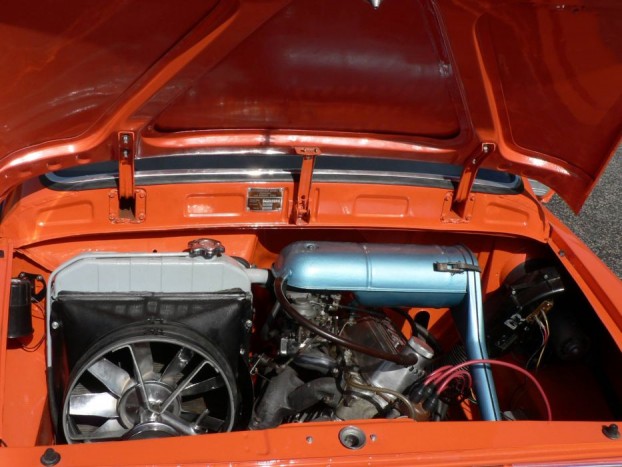 Egy gyönyörű Škoda feltámadása 15 56,902 Skoda 110R készült 1970-1980 között, a farmotoros típust egy négyhengeres 1,1 literes benzinmotor tartotta lendületben, 52-62 lóerőt teljesítve.