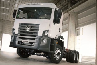 Guruló rendőrőrsök a focivébére