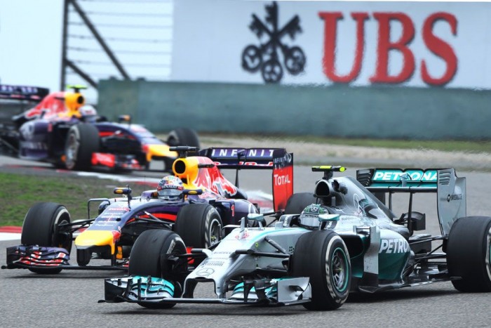 F1: Alonso szinte drukkol a Red Bullnak 4