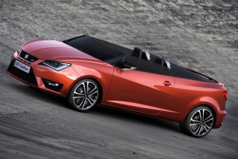 Radikális sportkocsival ünnepel a SEAT