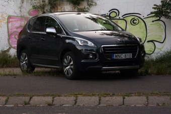 Peugeot 3008 2,0 HDi - Mit sem változott