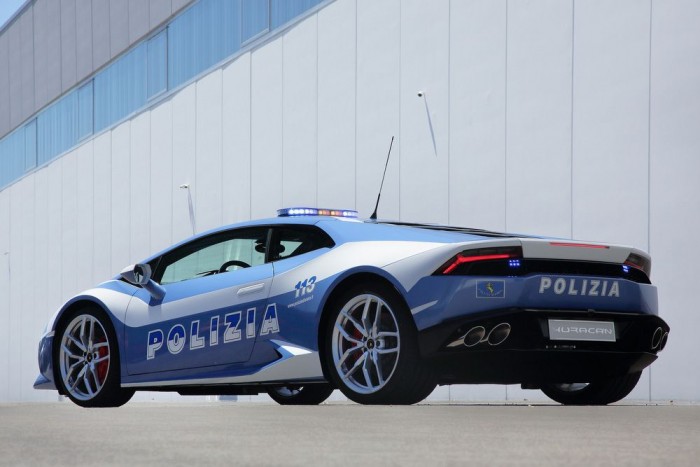 Szupersportkocsit kaptak a zsaruk 5