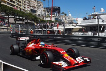 F1: A Ferrari kezére játszhat a Merci-balhé