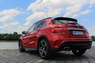 Mercedes GLA – A szerethető szakállas nő 47