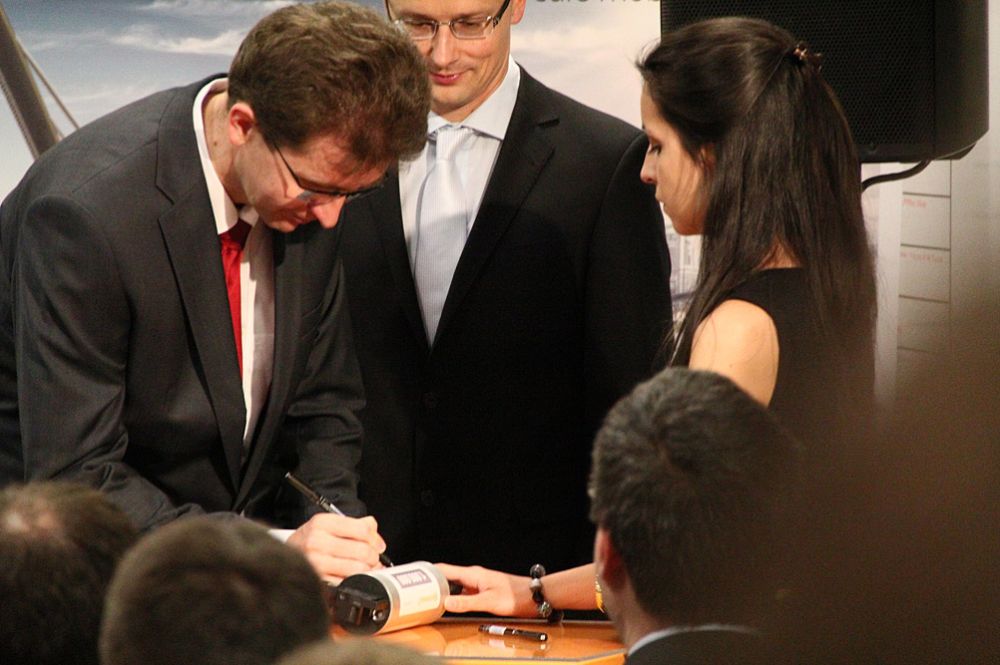 Éppen most íródik alá az egymilliomodik start-stop alaktrész