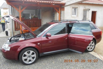 300 LE-s Audival csempészték a cigit